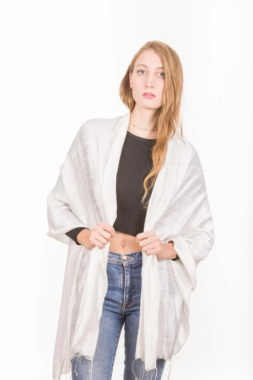 Πασμινα σαντουκ μεταξωτη μονοχρωμη - Ασημί resort wear προϊόν για καλοκαιρινές resort εμφανίσεις