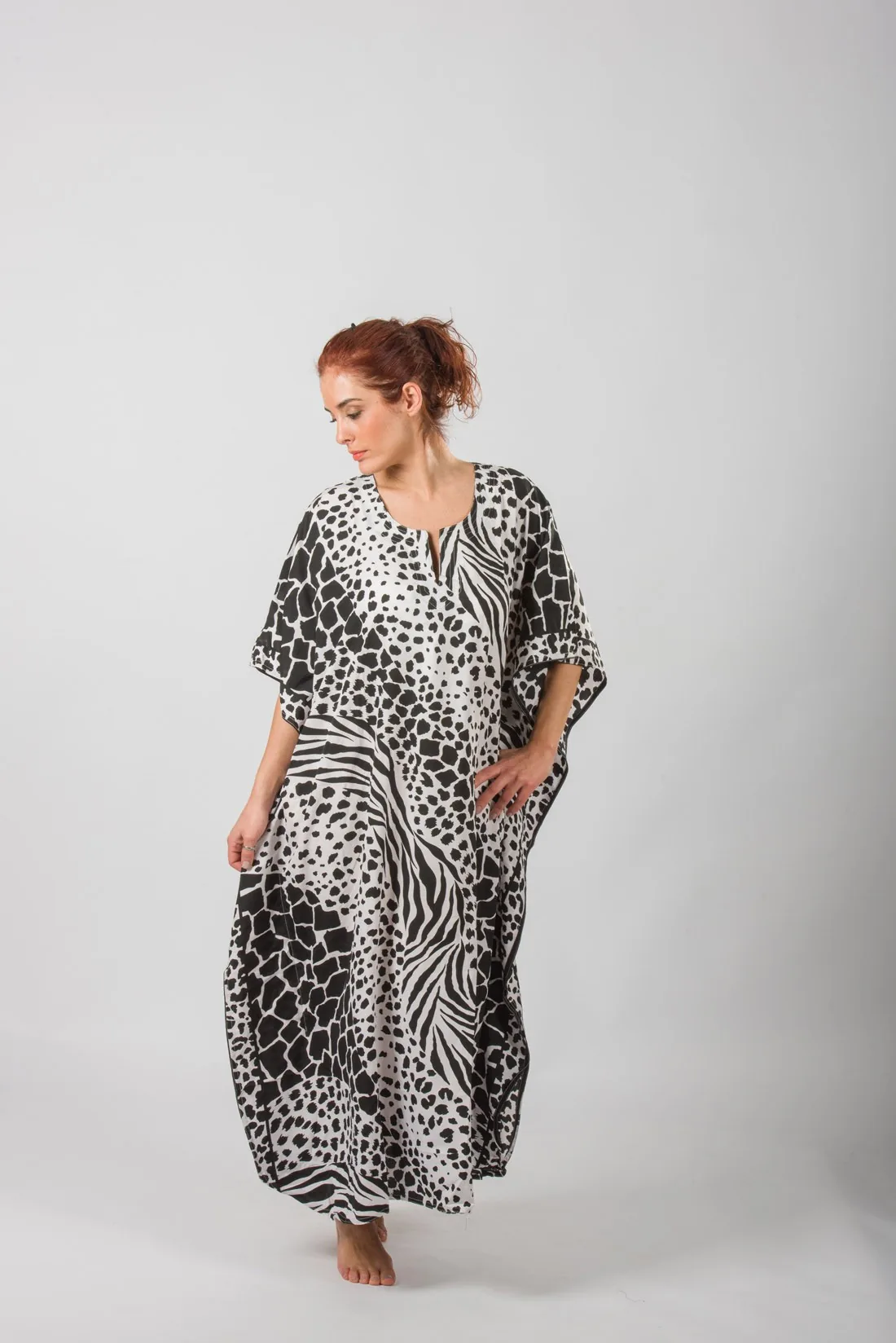 Καφτανι animal print mmf silk touch - Ασπρόμαυρο καφτάνι παραλίας από animal print για καλοκαιρινές resort εμφανίσεις