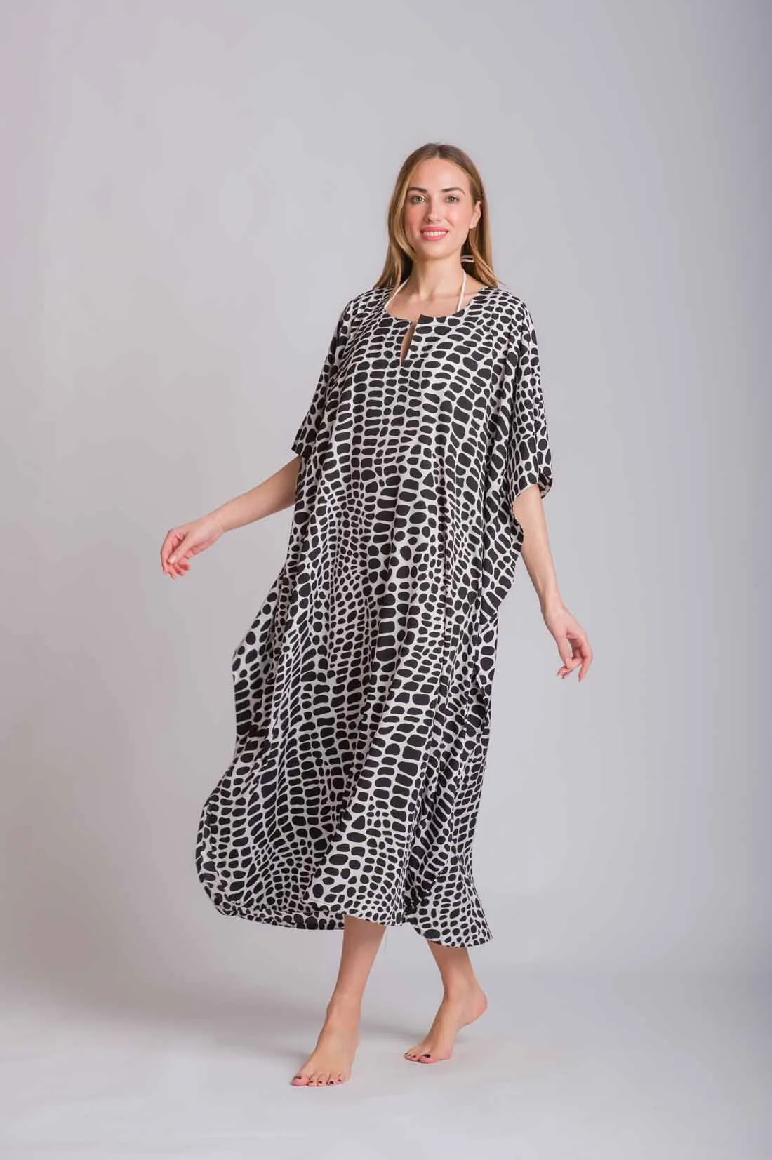 Ασπρόμαυρο καφτανι animal print mmf silk touch - καφτάνι παραλίας από animal print για καλοκαιρινές resort εμφανίσεις