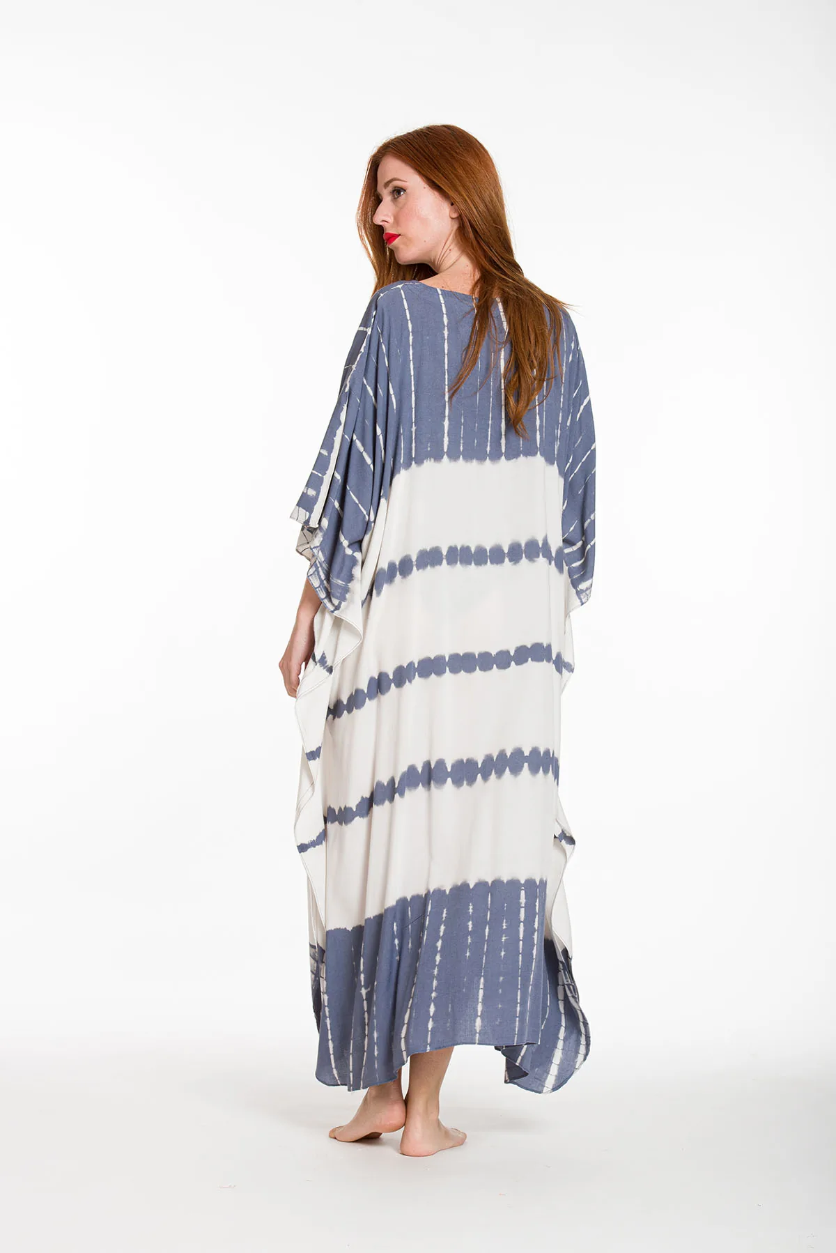 Καφτανι βισκοζ shibori tie dye - Εκρού;Ράφ καφτάνι παραλίας από βισκόζ για καλοκαιρινές resort εμφανίσεις