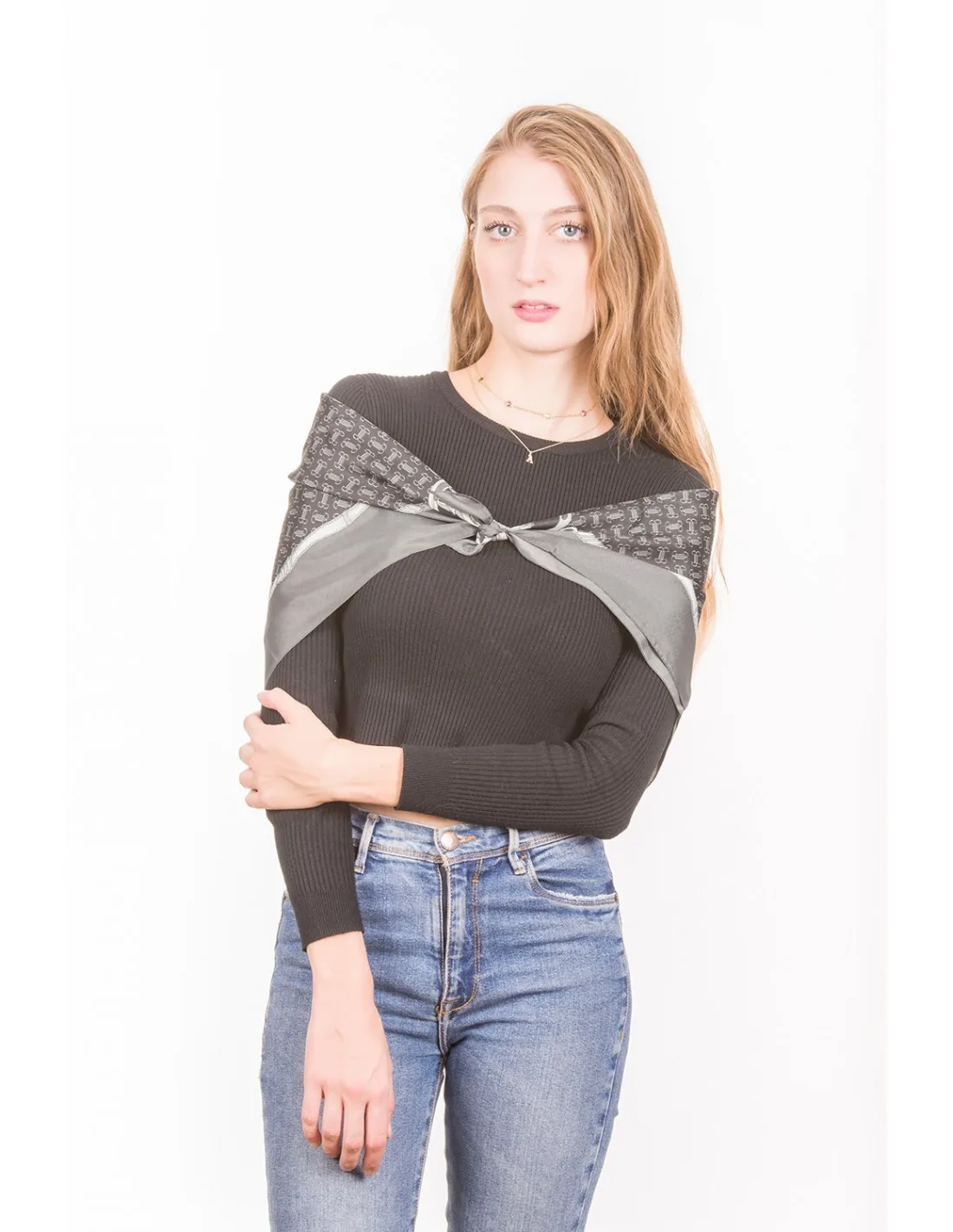 Μαντηλι τετραγωνο - Γκρί resort wear προϊόν για καλοκαιρινές resort εμφανίσεις