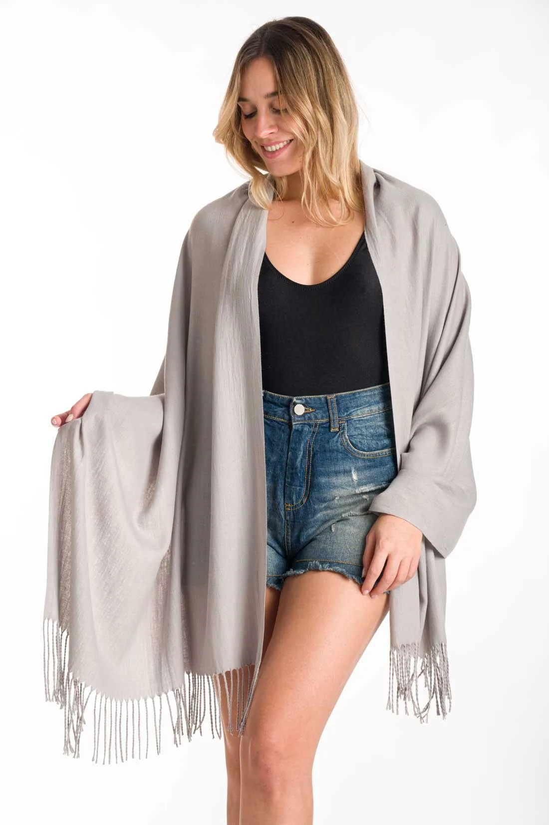 Γκρί πασμίνα βισκόζ - resort wear προϊόν από βισκόζ για καλοκαιρινές resort εμφανίσεις