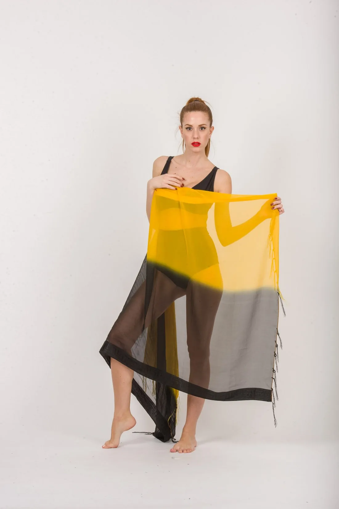 Παρεο chiffon με κεντημα μαιανδρο στην πλεξη - Κίτρινο;Μαύρο παρεό παραλίας για καλοκαιρινές resort εμφανίσεις