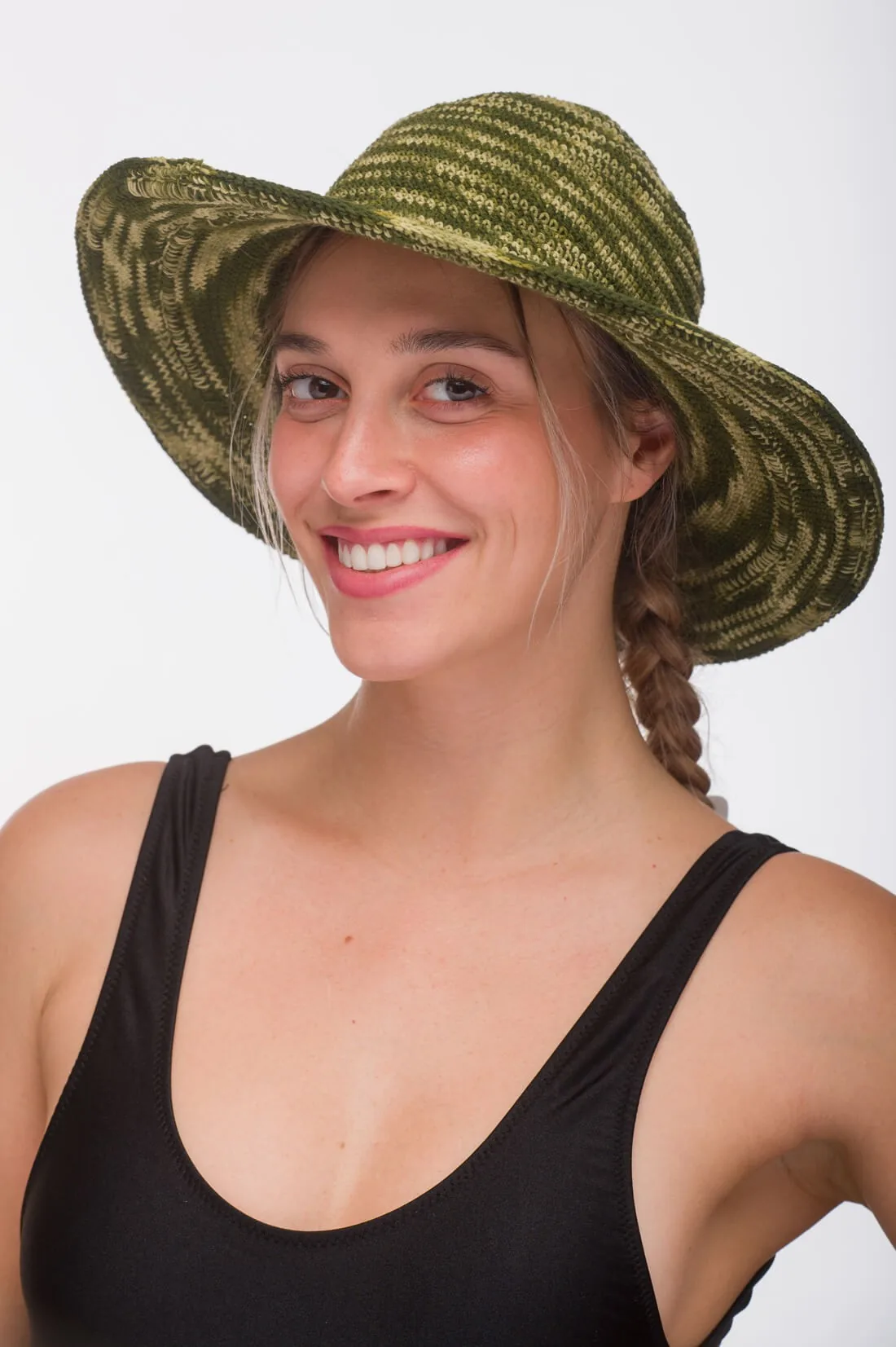 Καπελο γυναικειο πλεκτο - Λαδί;Λαχανί resort wear προϊόν για καλοκαιρινές resort εμφανίσεις