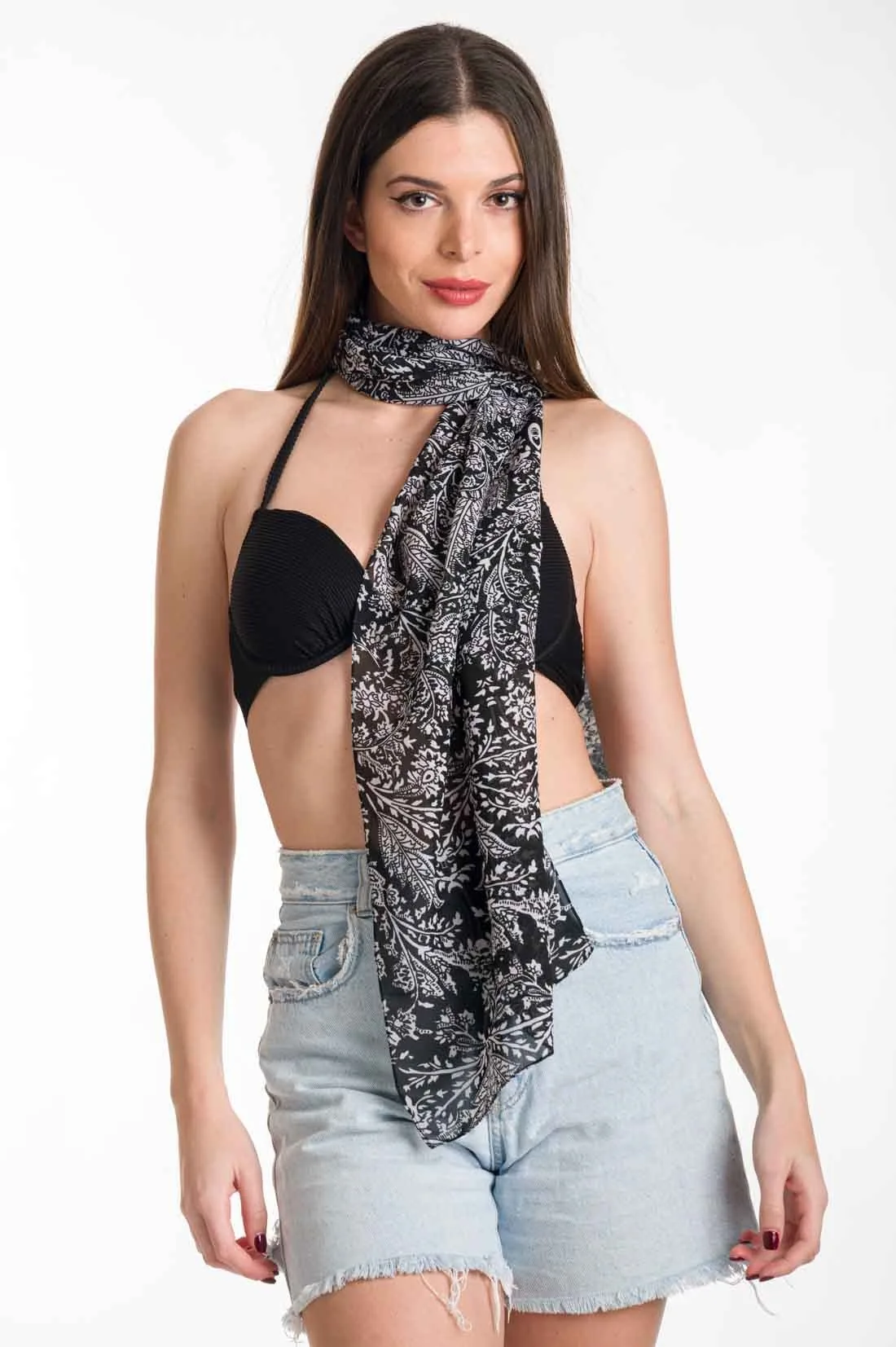 Μαύρο φουλαρι εμπριμέ σιφον - resort wear προϊόν από εμπριμέ για καλοκαιρινές resort εμφανίσεις