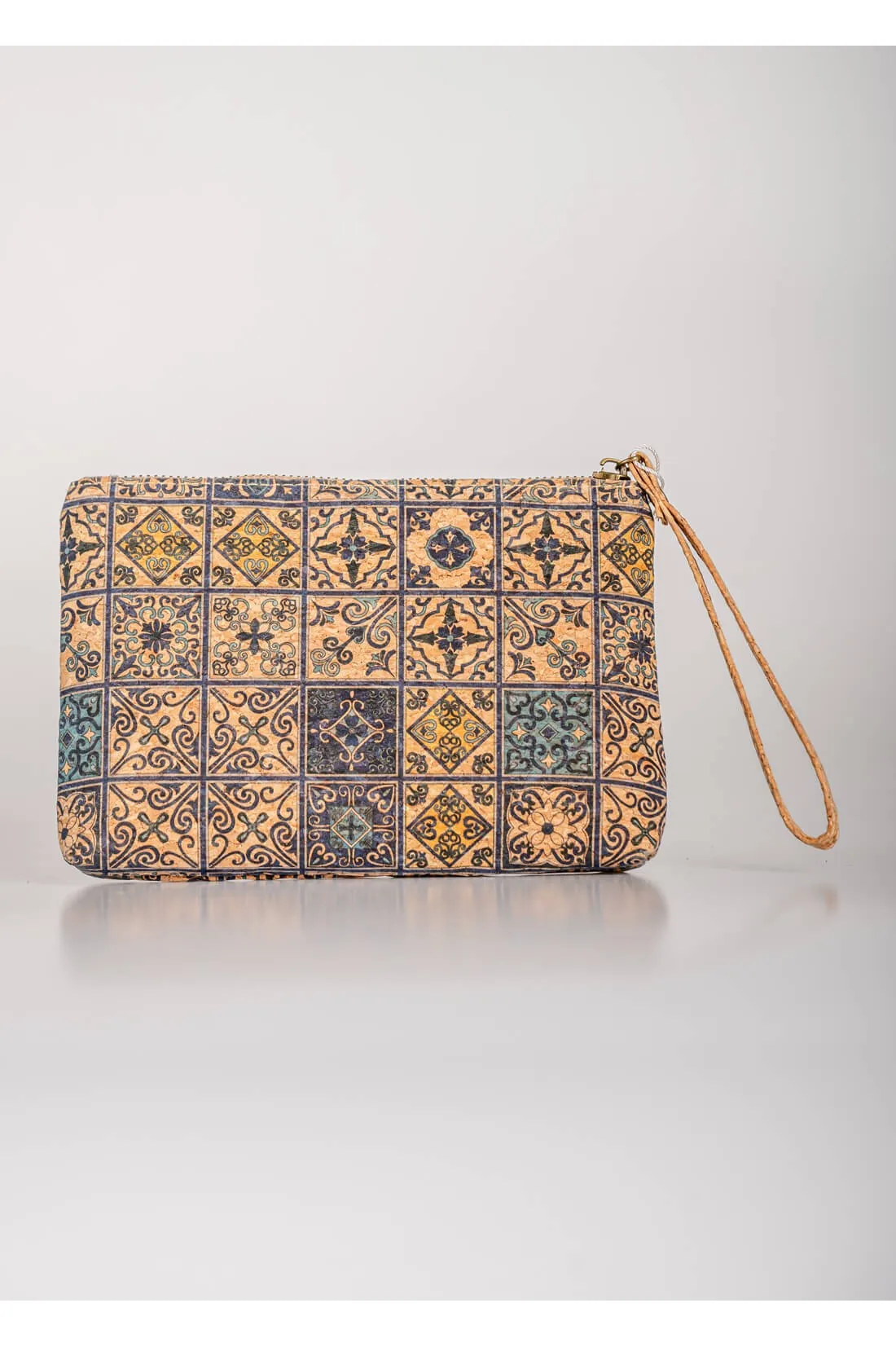 Τσαντακι καρπου - clutch - απο φελλο - Μπέζ τσάντα θαλάσσης για καλοκαιρινές resort εμφανίσεις